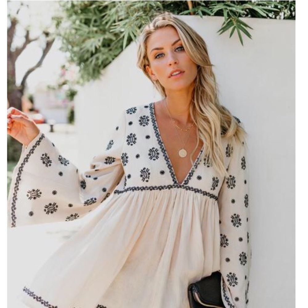 Vici (Fate) Catch The Sun Embroidered Tunic